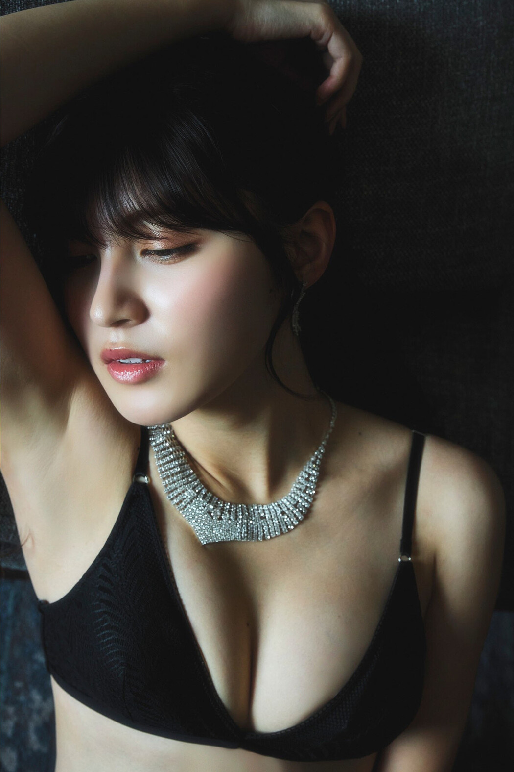 Yui Kojina 神志那結衣, SPA！デジタル写真集 「赤いドレスを脱いだら……」 Set.01