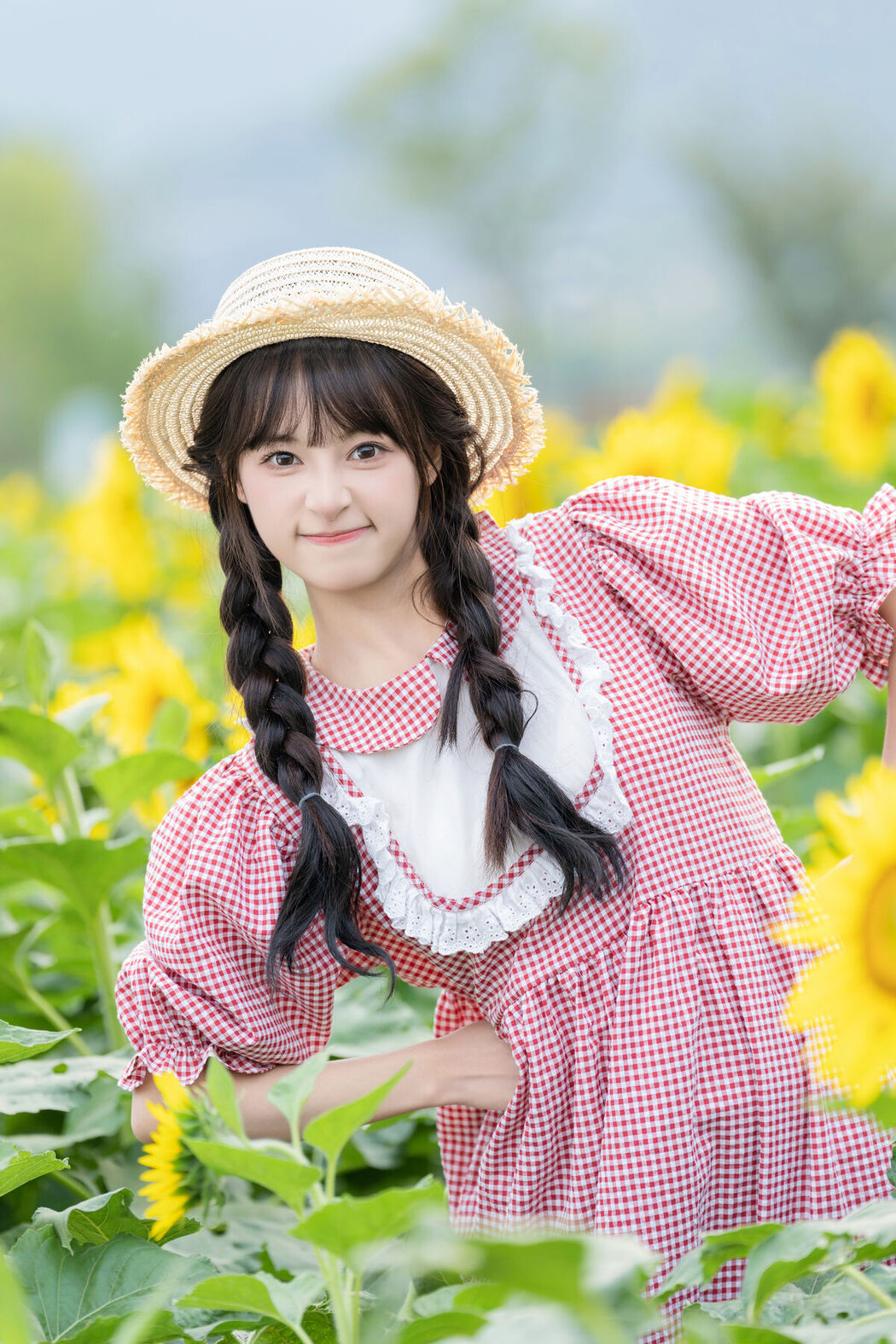 YiTuYu艺图语 Vol.8288 夏芋小年 (31P)