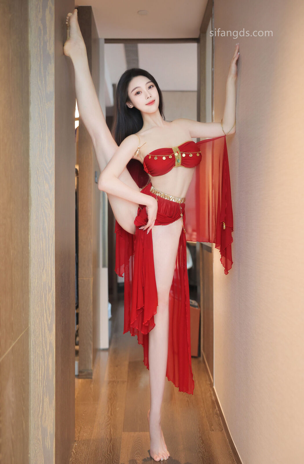 XR Uncensored Qing Miao 清妙 – R18 秀人网模特 红色舞裙 S Part01 (48P – 4V)
