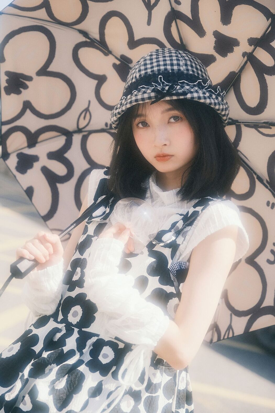 YiTuYu艺图语 Vol.8291 乌堆少女 (24P)