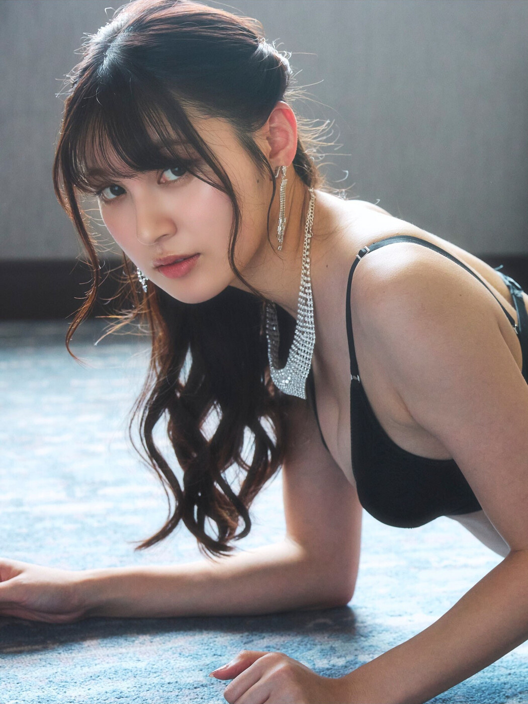 Yui Kojina 神志那結衣, SPA！デジタル写真集 「赤いドレスを脱いだら……」 Set.01