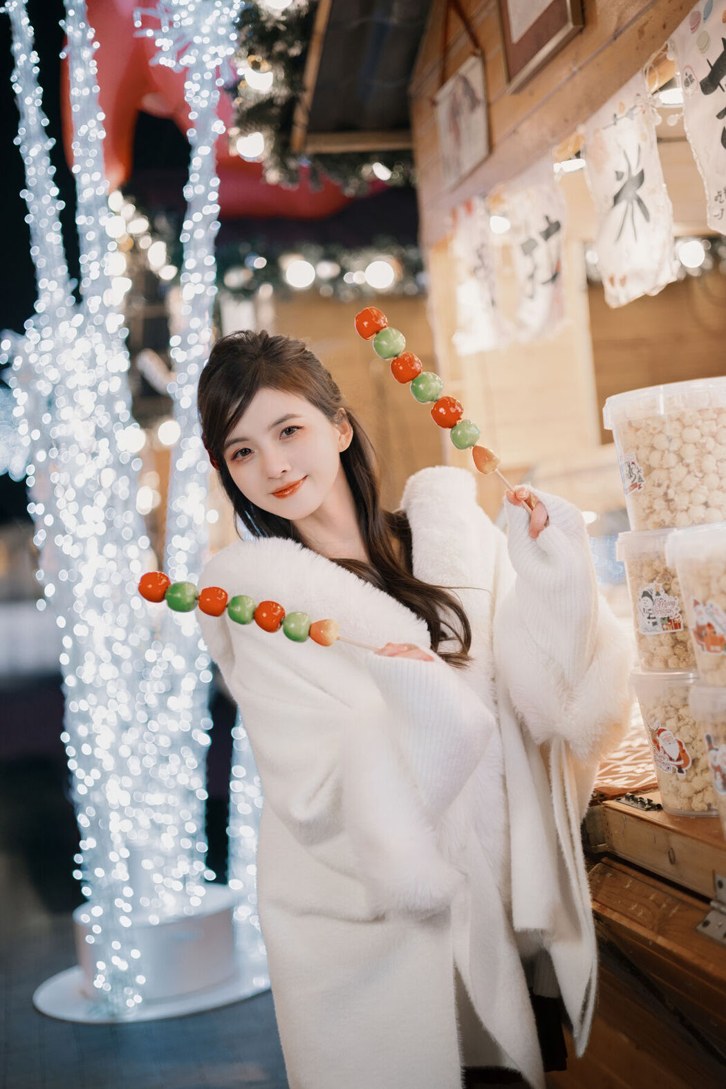 YiTuYu艺图语 Vol.8295 Tifa丁小妮 (31P)