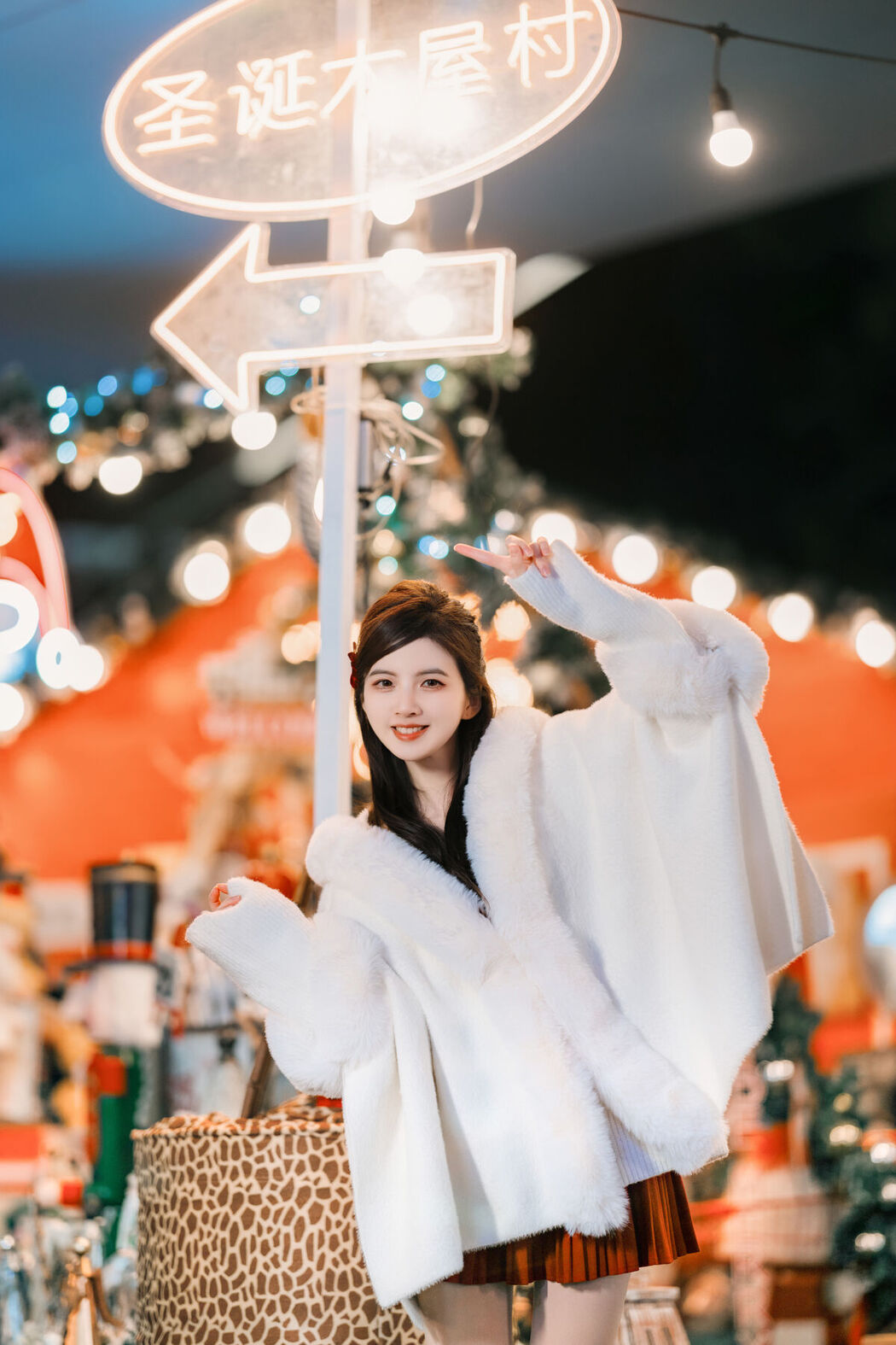 YiTuYu艺图语 Vol.8295 Tifa丁小妮 (31P)