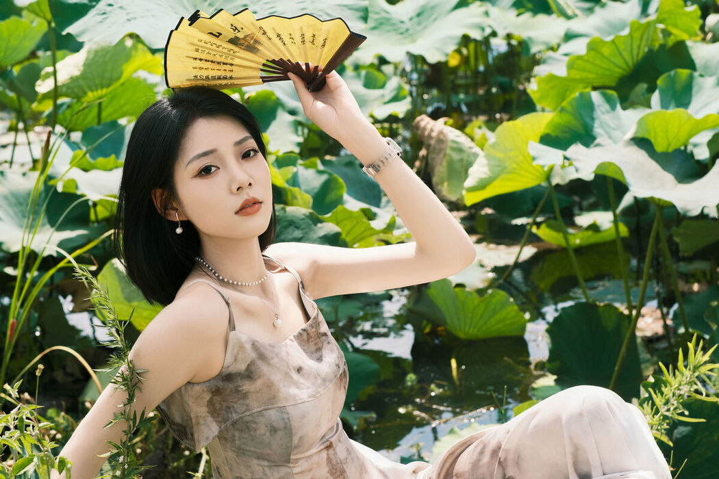 YiTuYu艺图语 Vol.8292 李悦 (21P)