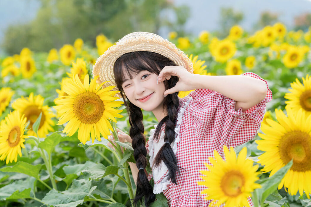 YiTuYu艺图语 Vol.8288 夏芋小年 (31P)