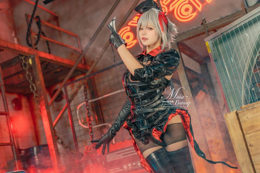 Coser@黏黏团子兔 – 2月作品 愚夜密函-W` (72P – 1V)