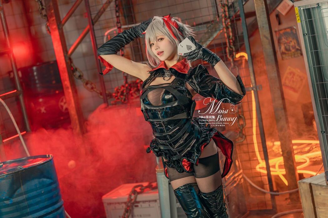 Coser@黏黏团子兔 – 2月作品 愚夜密函-W` (72P – 1V)
