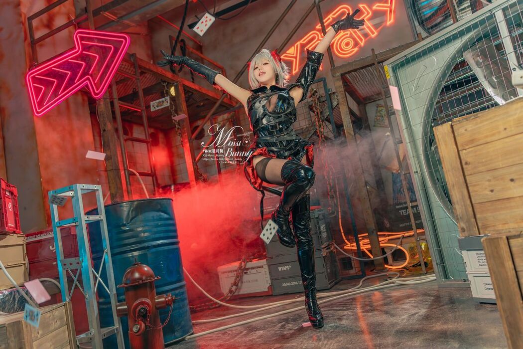 Coser@黏黏团子兔 – 2月作品 愚夜密函-W` (72P – 1V)