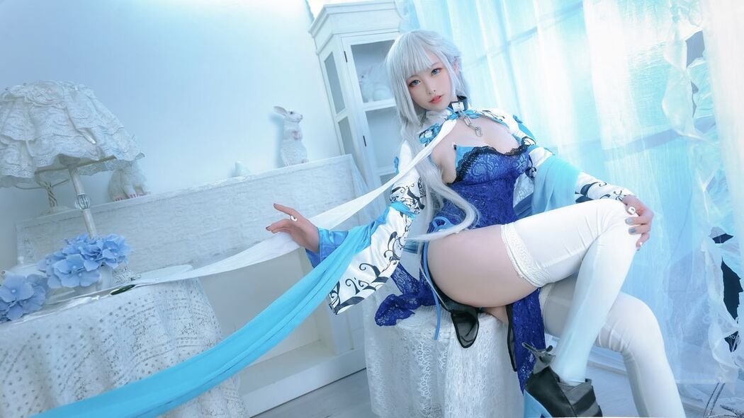 Coser@樱岛嗷一 – 贝尔法斯特旗袍 (16P)