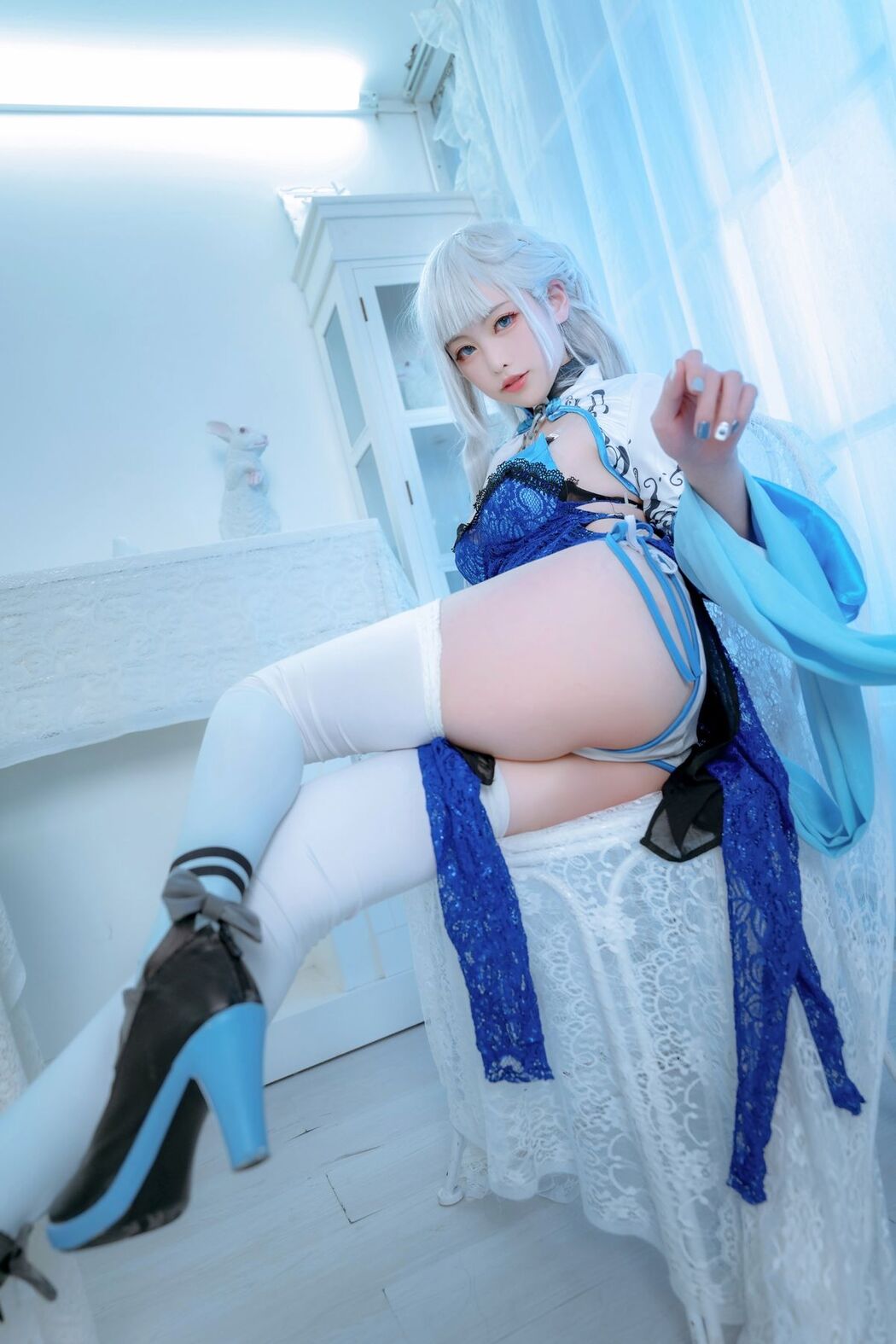 Coser@樱岛嗷一 – 贝尔法斯特旗袍 (16P)