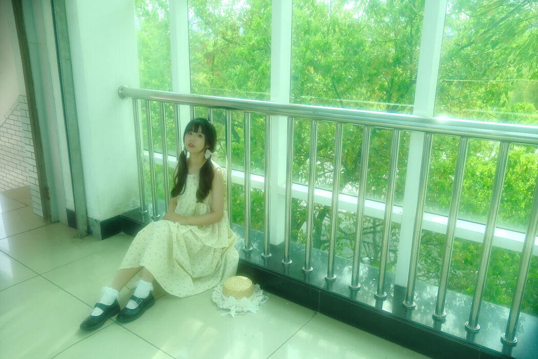 YiTuYu艺图语 Vol.8300 祝勺子 (24P)