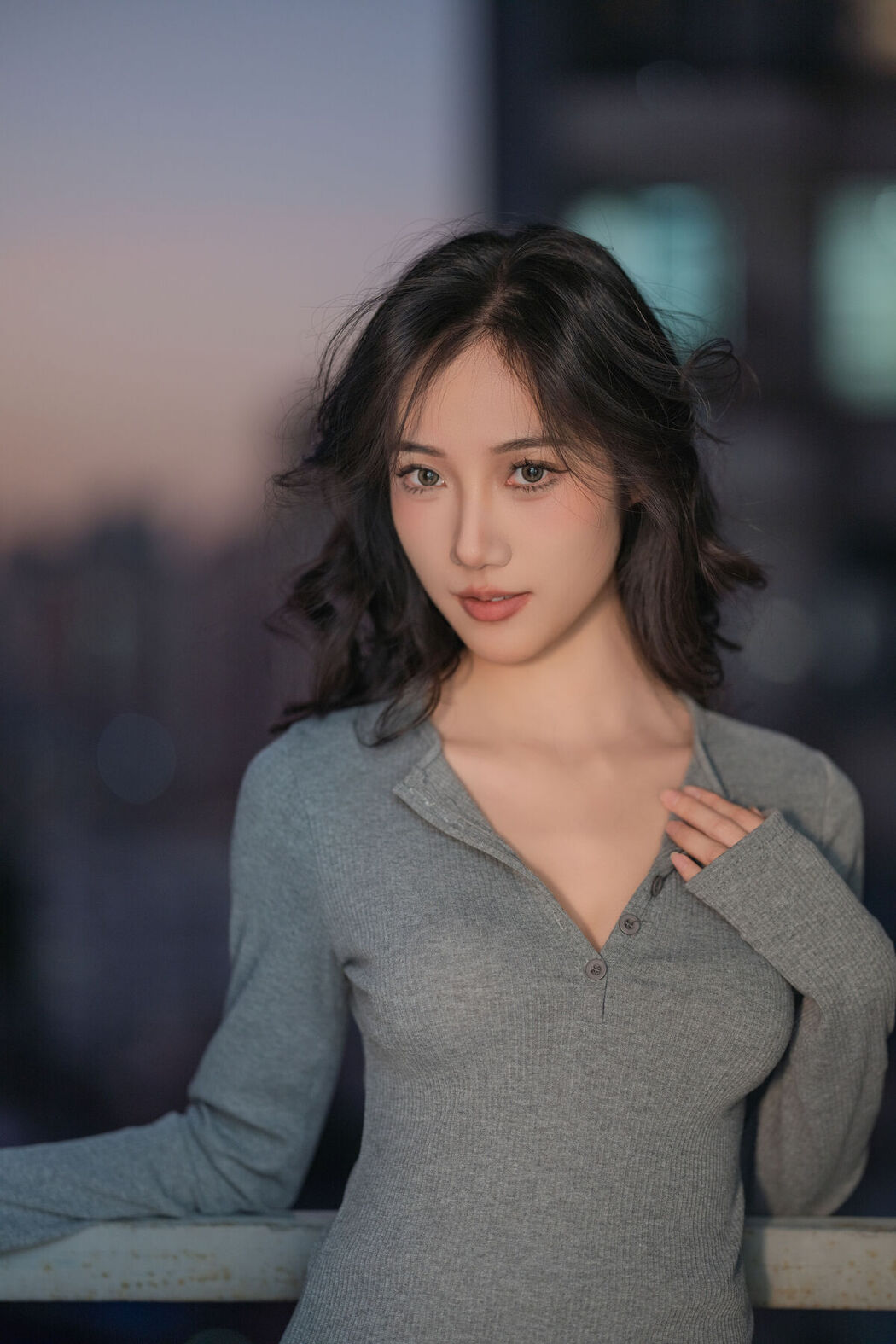 YiTuYu艺图语 Vol.8302 o1ne万 (25P)