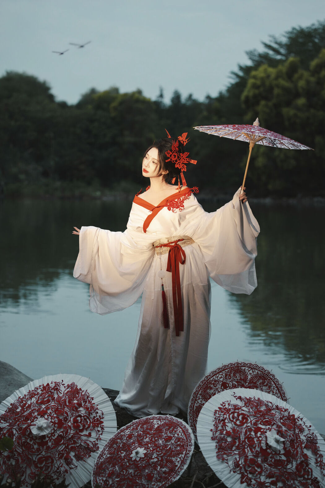 YiTuYu艺图语 Vol.8303 失眠面包蟹 (32P)