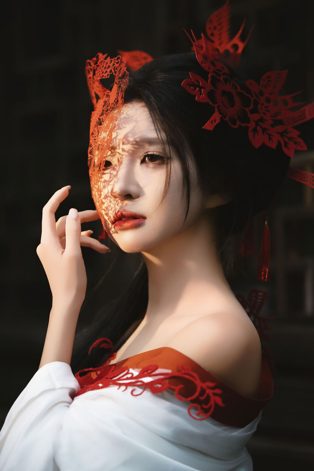 YiTuYu艺图语 Vol.8303 失眠面包蟹 (32P)