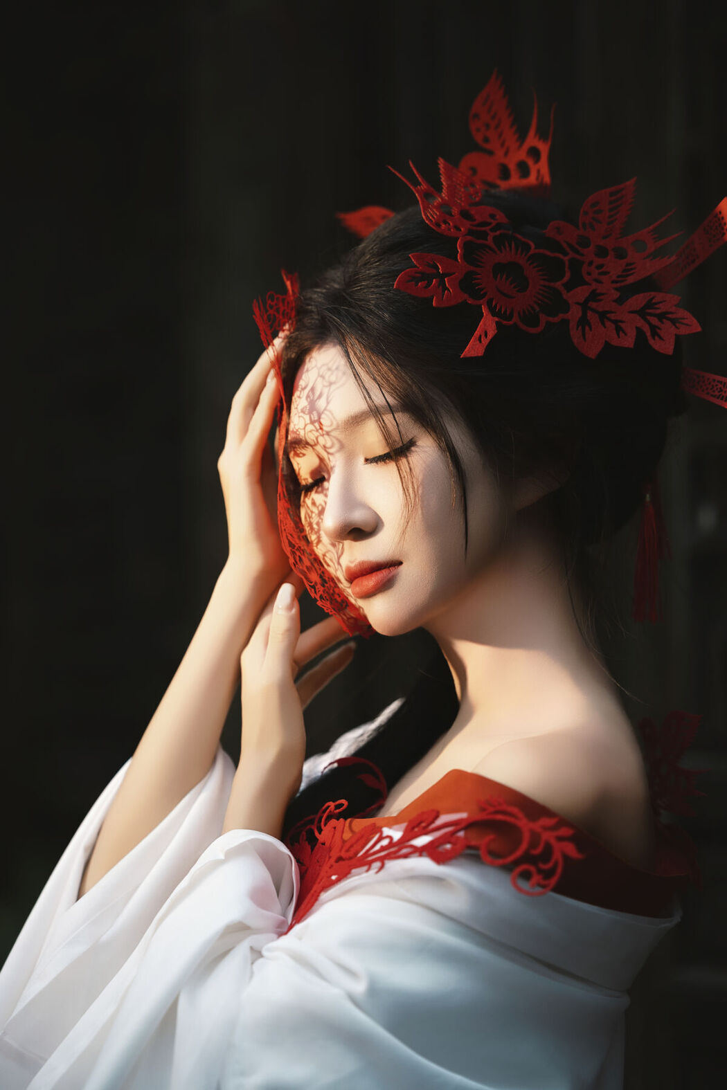 YiTuYu艺图语 Vol.8303 失眠面包蟹 (32P)