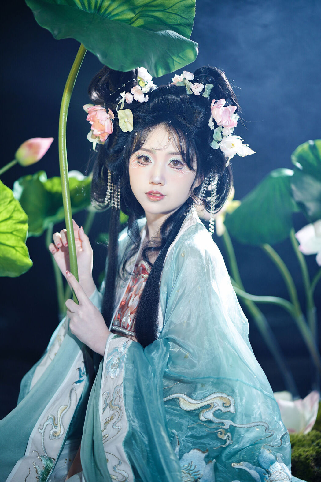 YiTuYu艺图语 Vol.8296 小小 (22P)