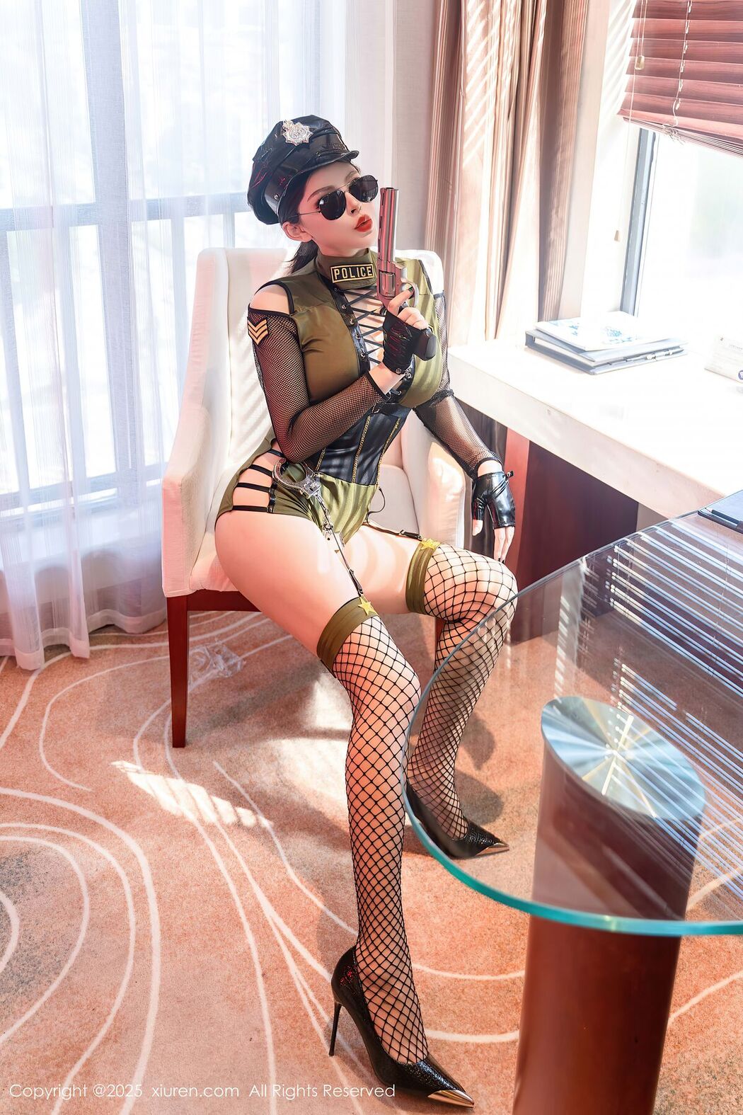 XiuRen秀人网 No.10064 伊丽莎有点白 (98P)