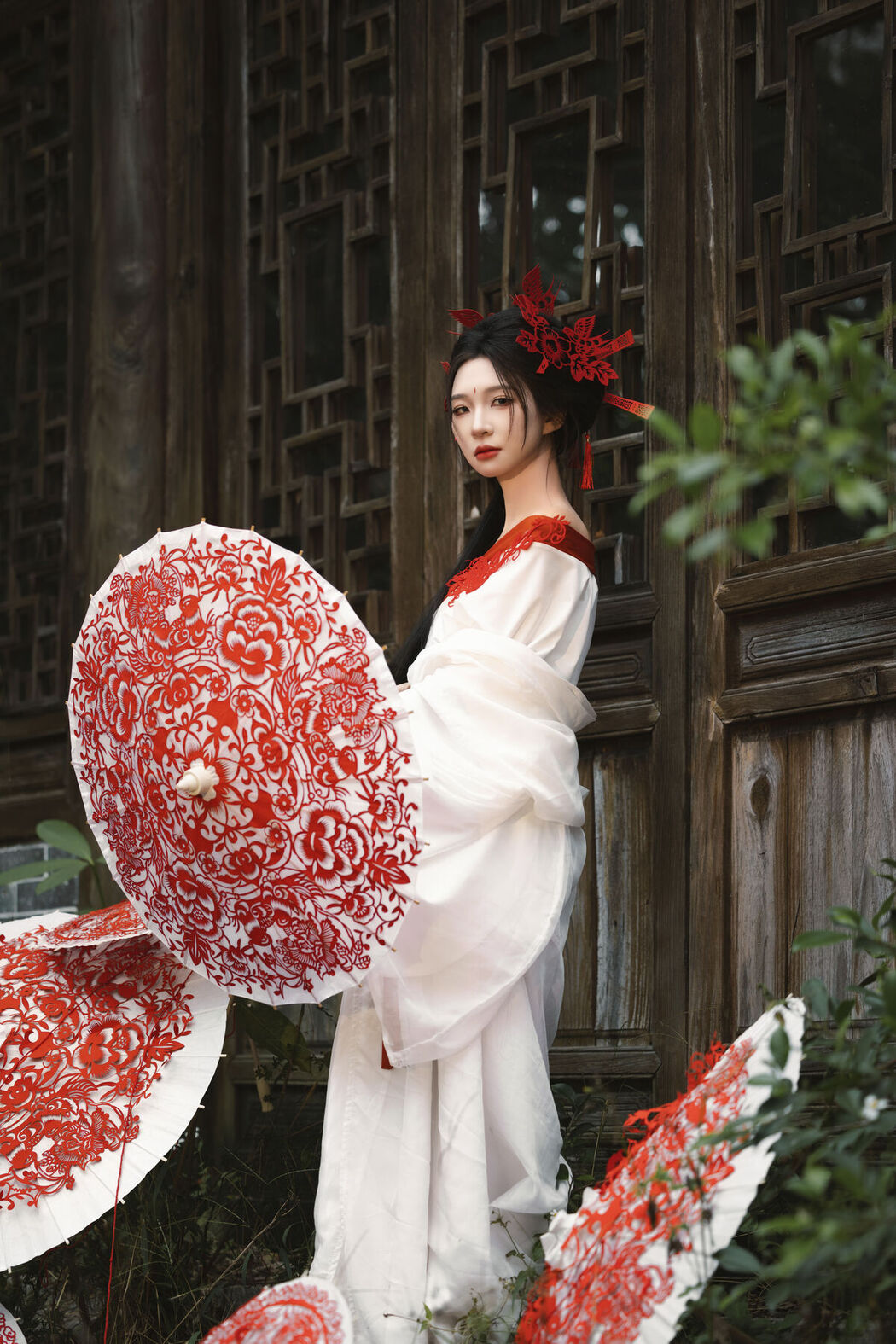 YiTuYu艺图语 Vol.8303 失眠面包蟹 (32P)