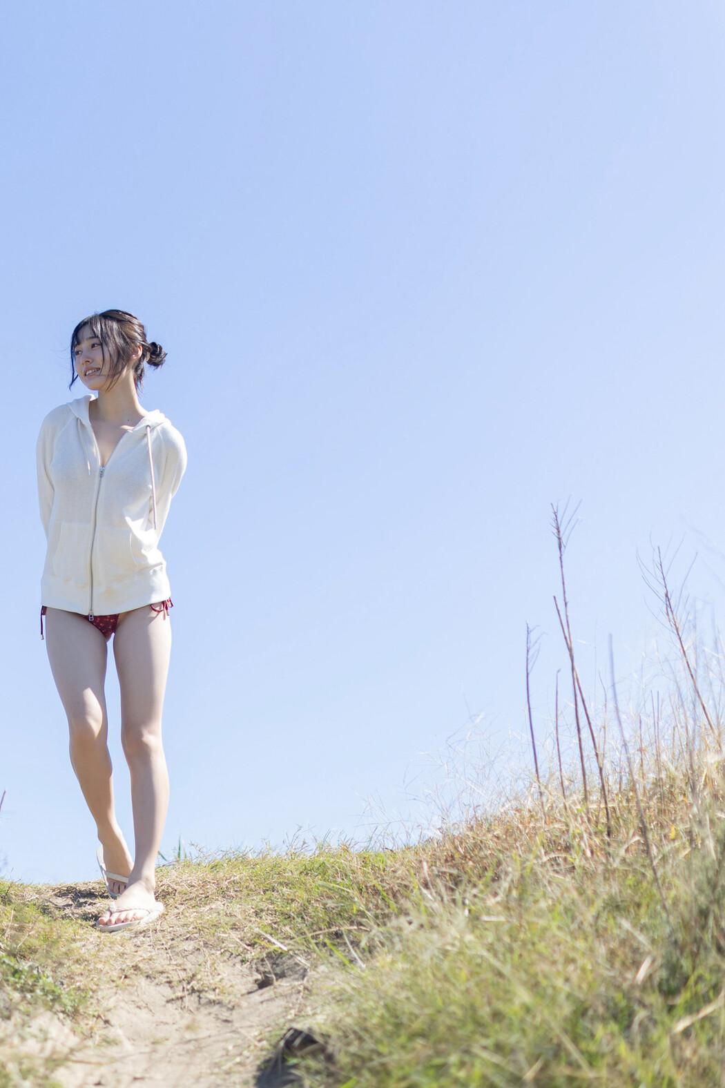 Miu Shirahama 白濱美兎, FRIDAYデジタル写真集 「ぎゅってして Vol.1」 Set.01