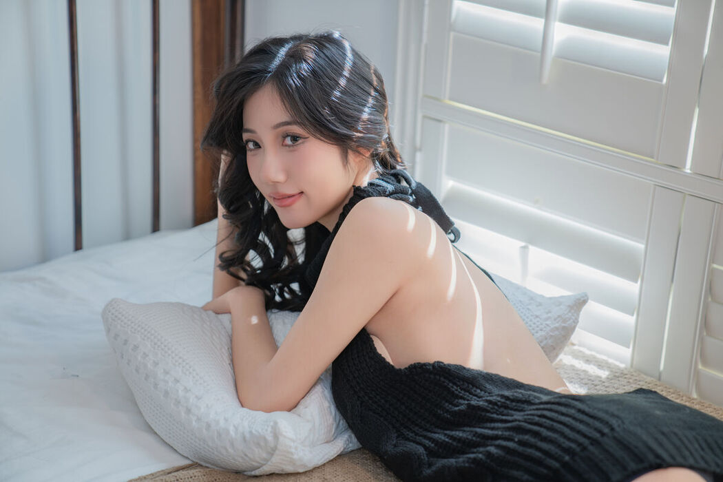 YiTuYu艺图语 Vol.8317 o1ne万 (23P)