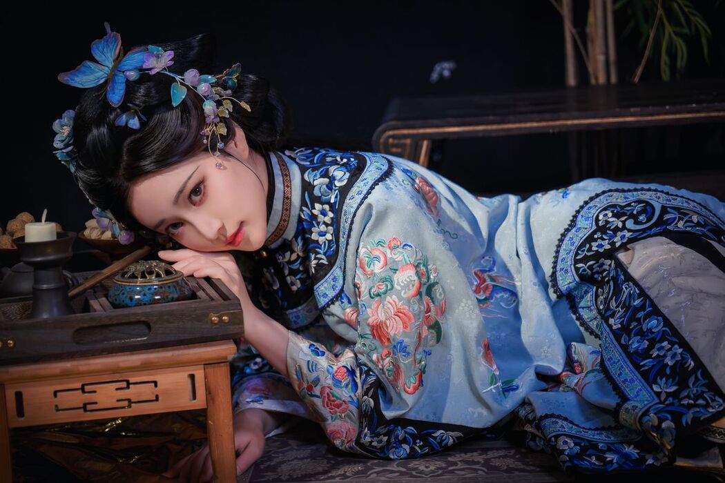 Coser@年年Nnian – 丝兰陵 (72P)
