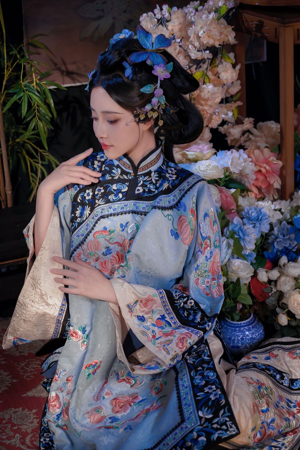 Coser@年年Nnian – 丝兰陵 (72P)