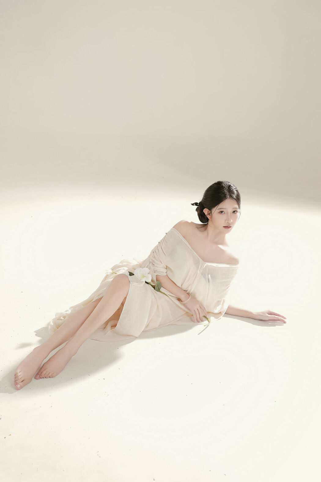 YiTuYu艺图语 Vol.8316 CHEN陈一 (22P)