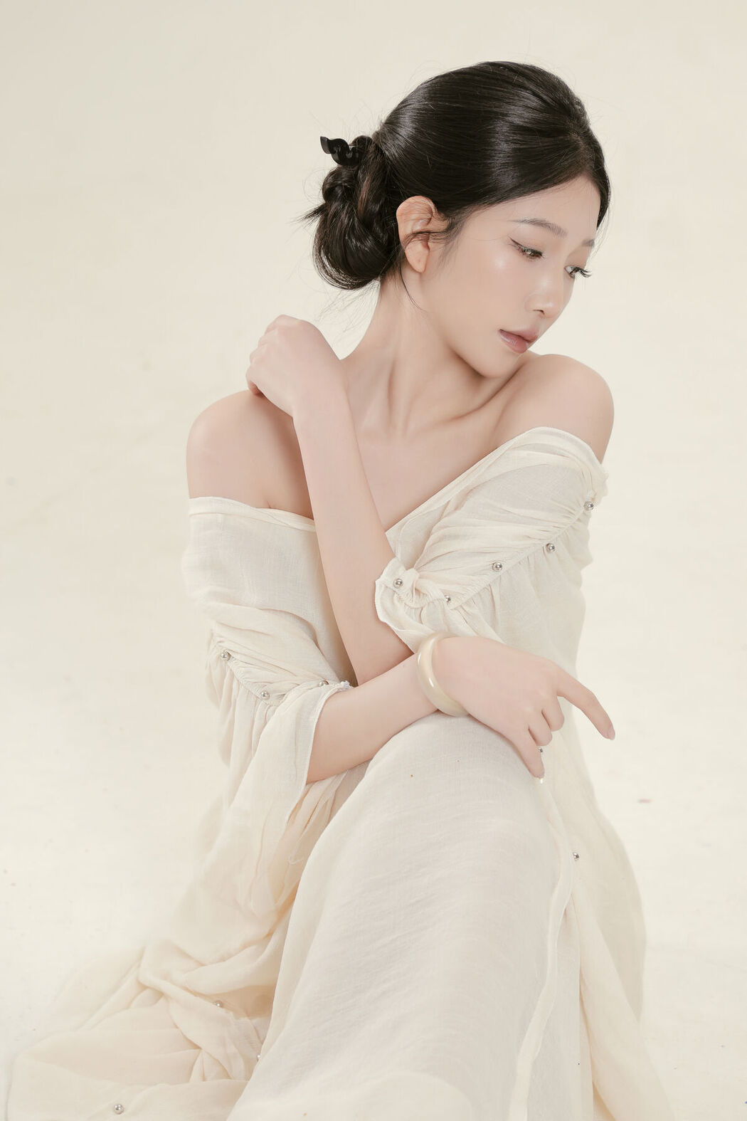 YiTuYu艺图语 Vol.8316 CHEN陈一 (22P)