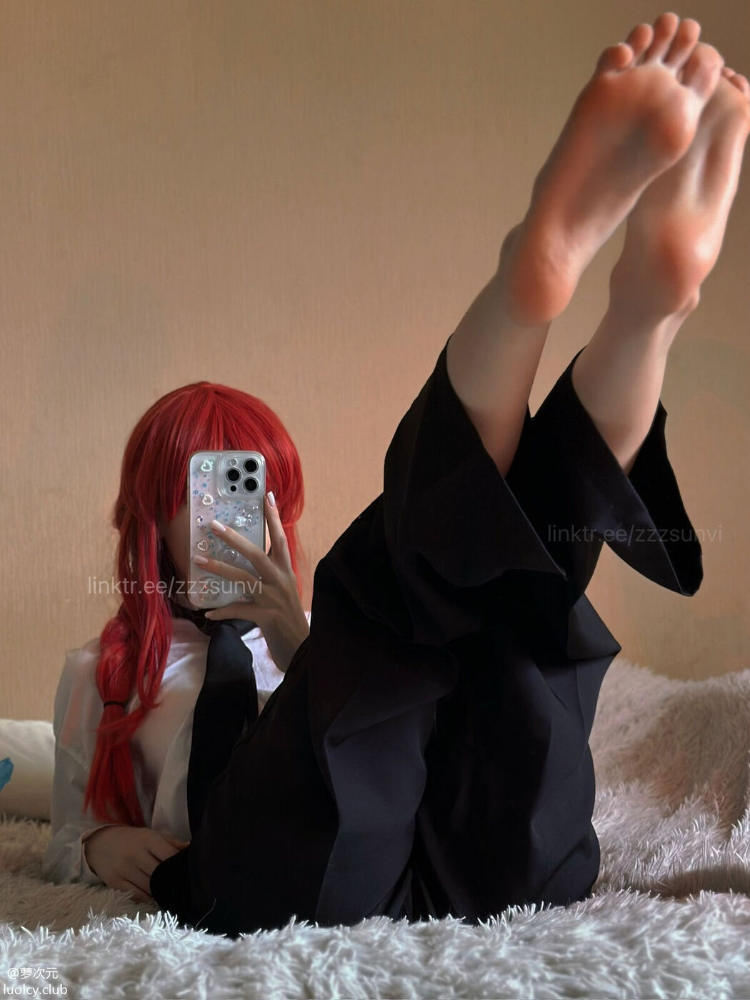 Coser@zzzsunvi &#8211; 顶级Cos白虎萝莉美女 治愈系少女的温馨日常 Part01 (65P &#8211; 4V)