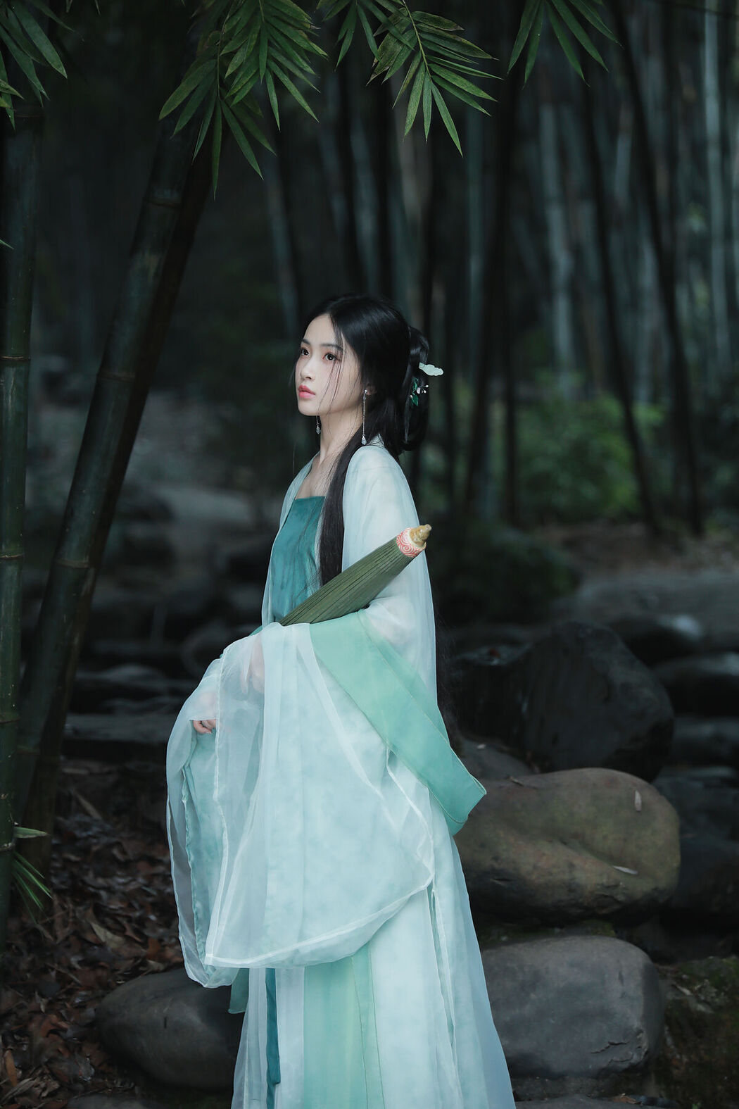 YiTuYu艺图语 Vol.8310 nana (24P)