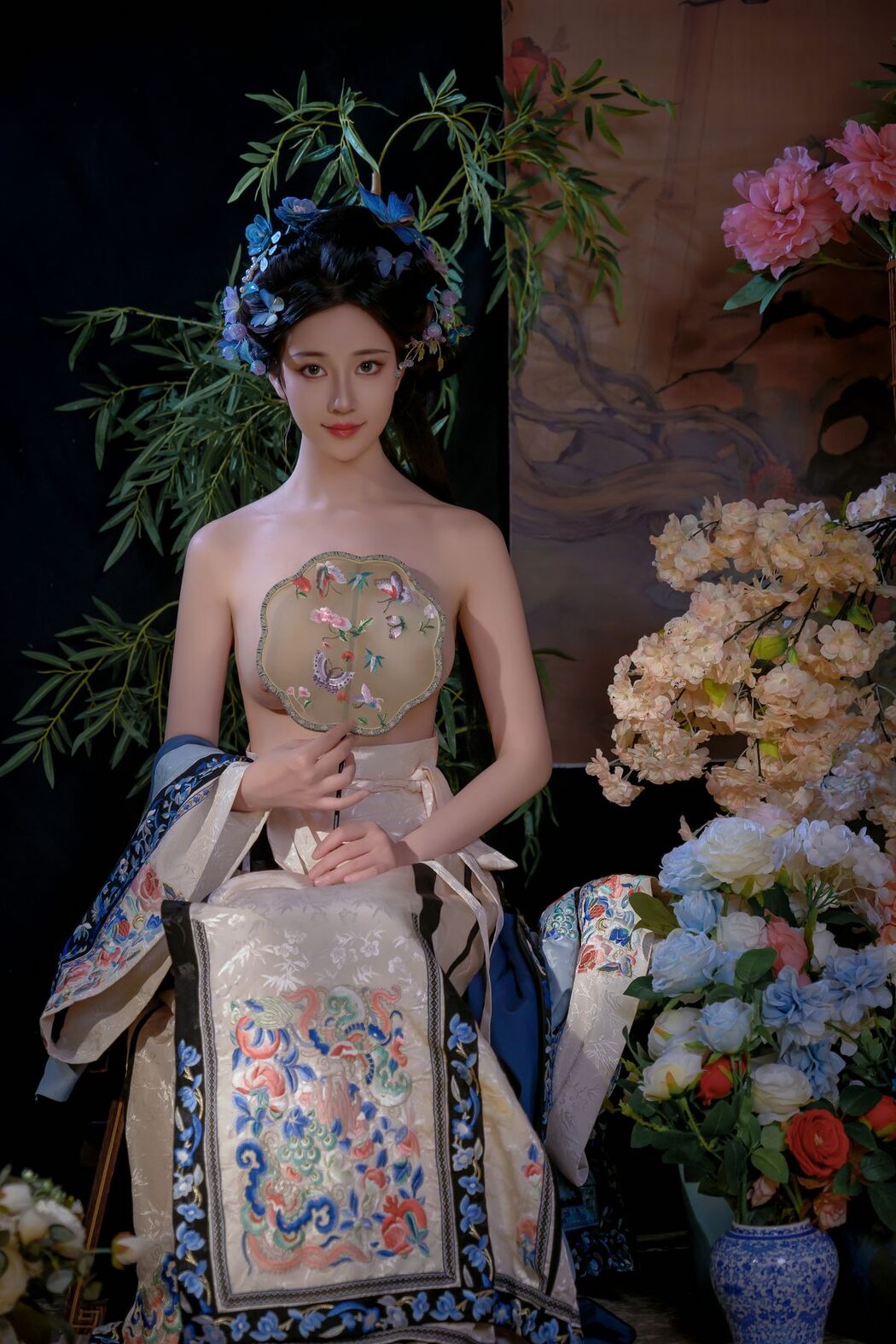 Coser@年年Nnian – 丝兰陵 (72P)