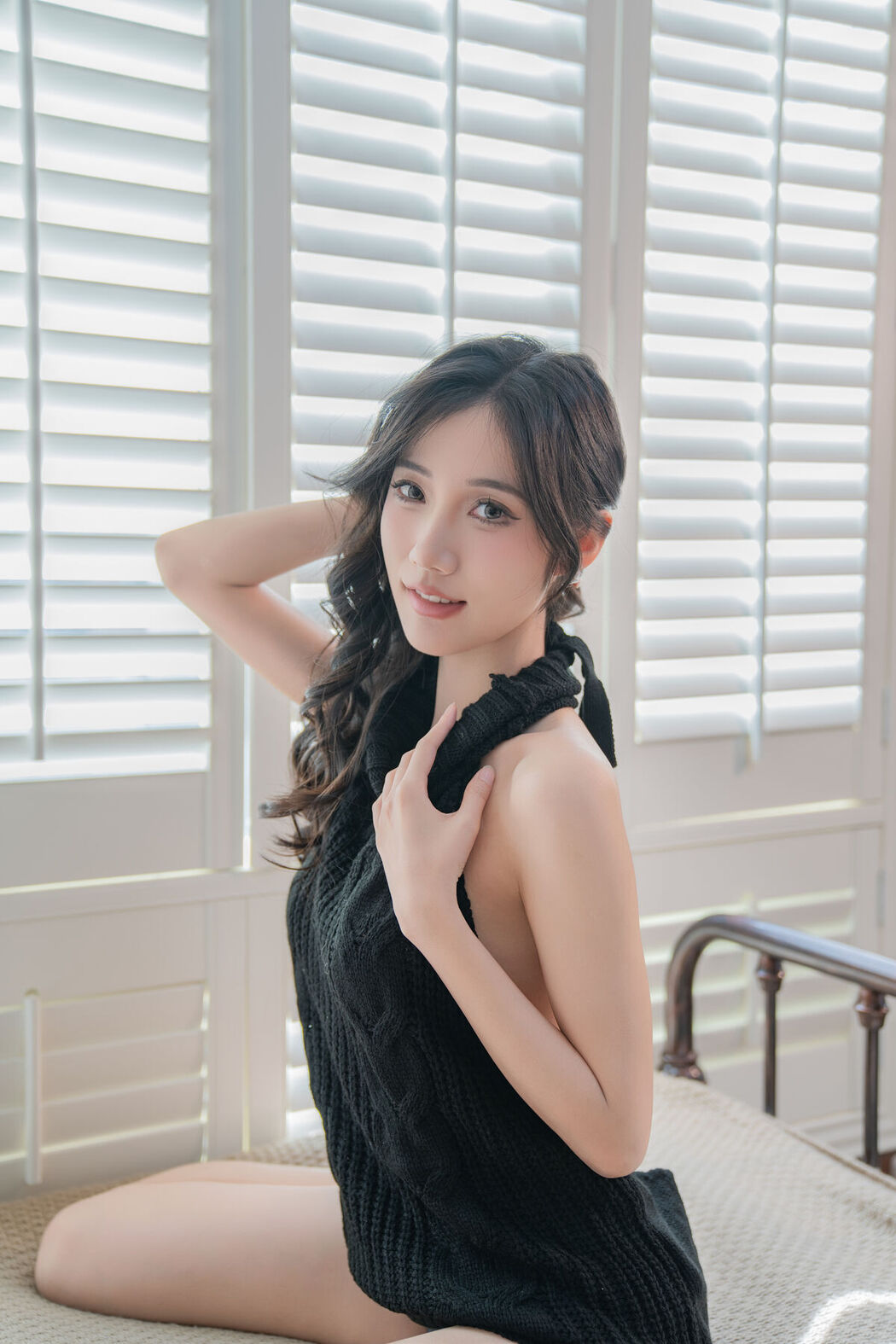 YiTuYu艺图语 Vol.8317 o1ne万 (23P)