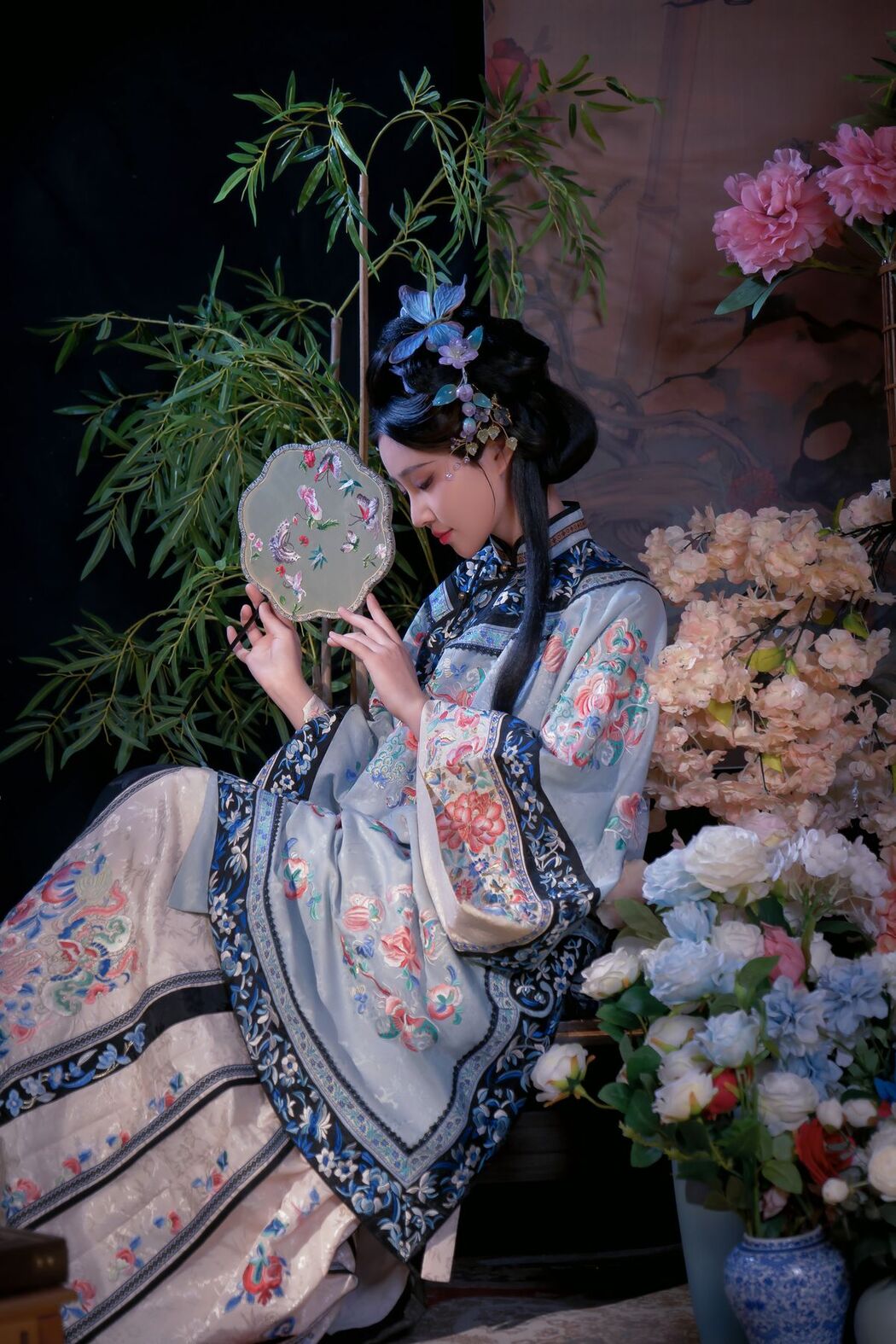 Coser@年年Nnian – 丝兰陵 (72P)