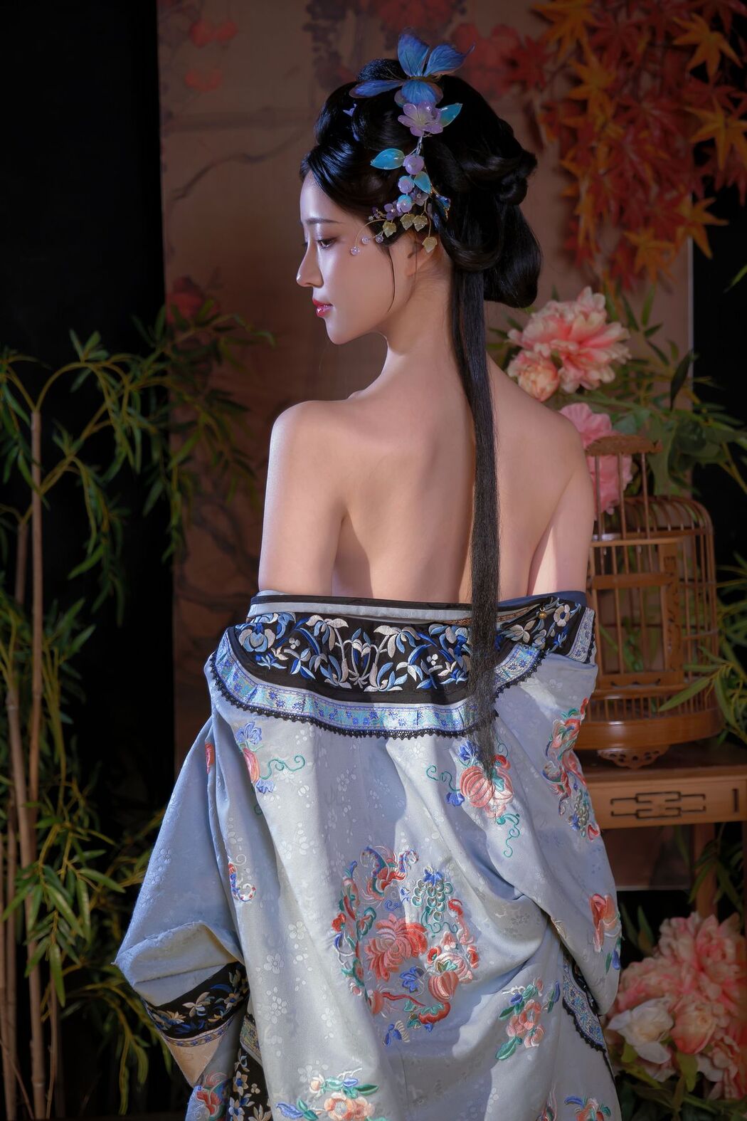 Coser@年年Nnian – 丝兰陵 (72P)