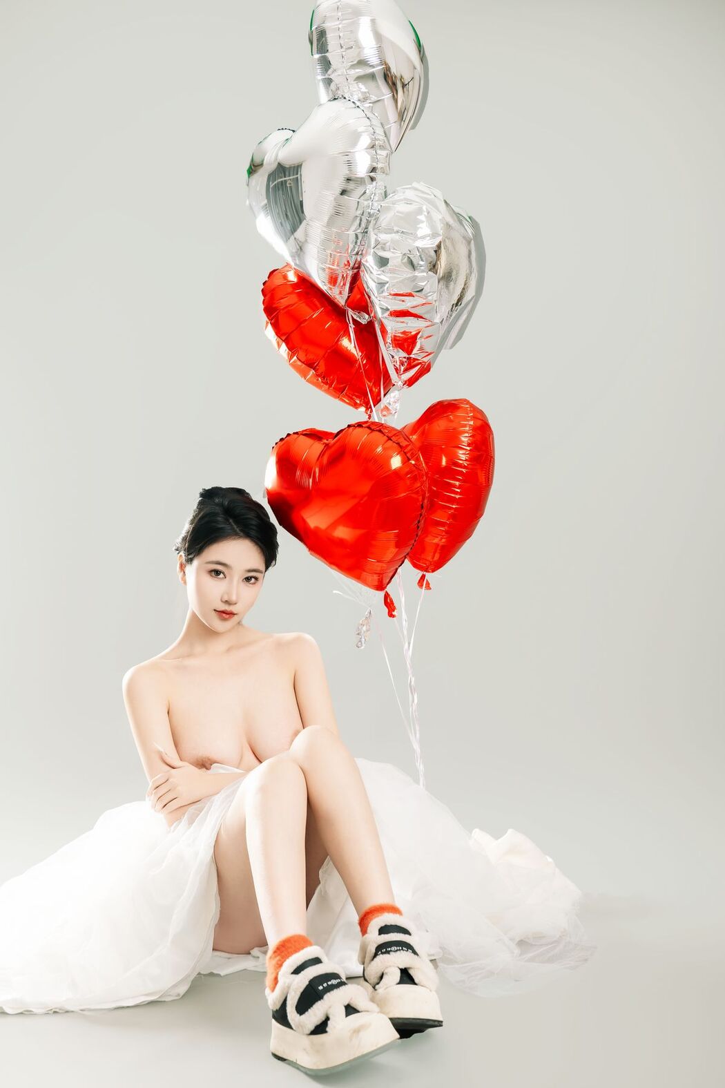 Coser@年年Nnian – LOVE 情人节特别篇 (81P)