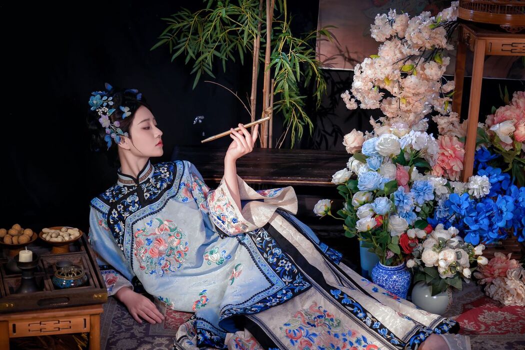 Coser@年年Nnian – 丝兰陵 (72P)