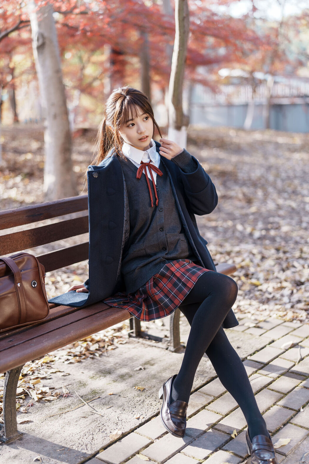 YiTuYu艺图语 Vol.8315 小亿 (26P)