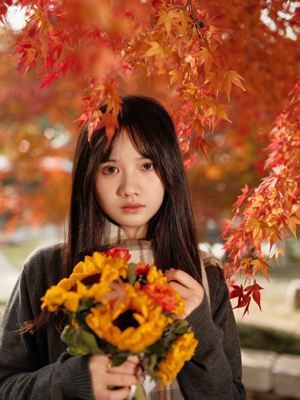 YiTuYu艺图语 Vol.8309 不许翘二郎腿 (24P)