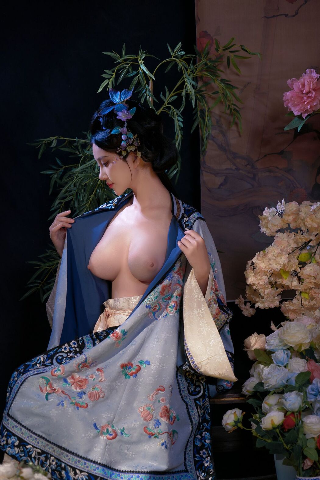 Coser@年年Nnian – 丝兰陵 (72P)