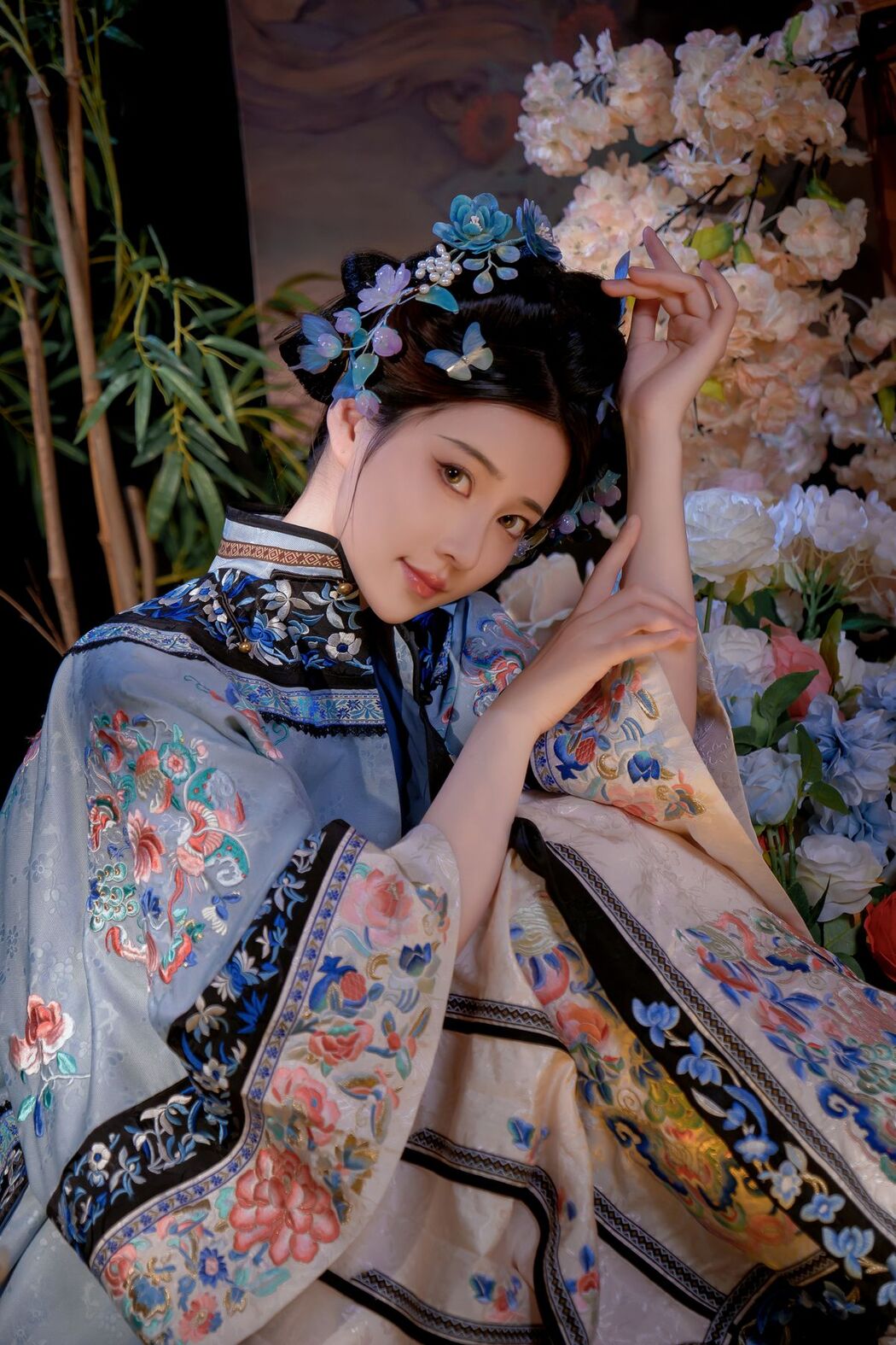 Coser@年年Nnian – 丝兰陵 (72P)