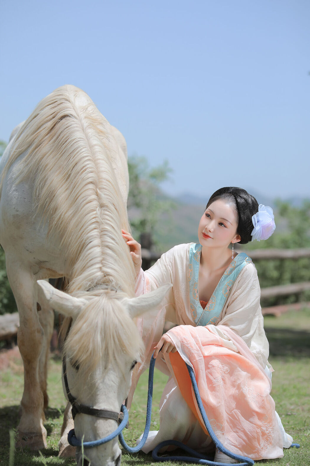 YiTuYu艺图语 Vol.8320 果果 (18P)