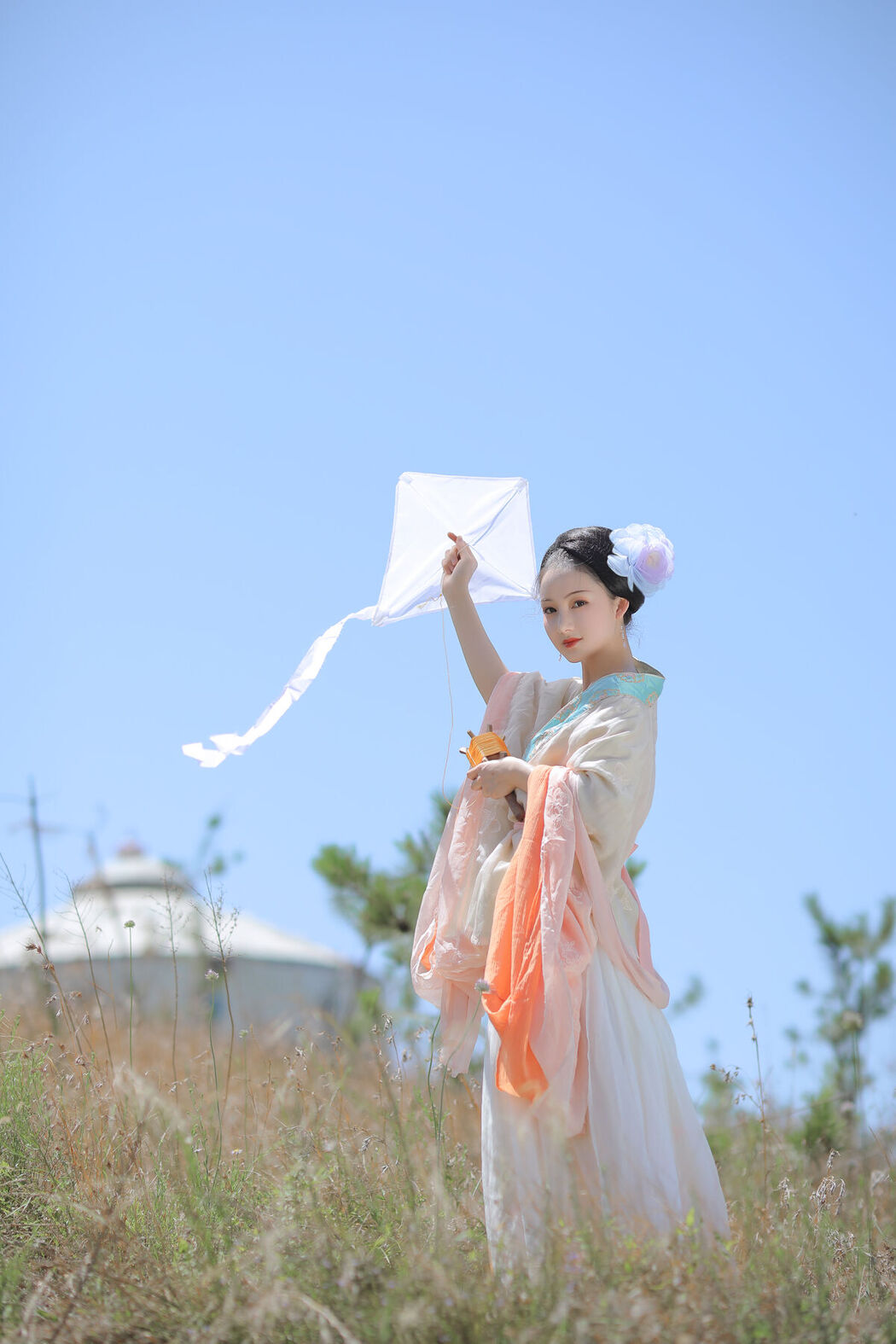 YiTuYu艺图语 Vol.8320 果果 (18P)
