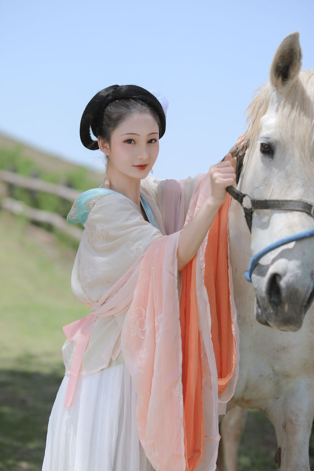 YiTuYu艺图语 Vol.8320 果果 (18P)