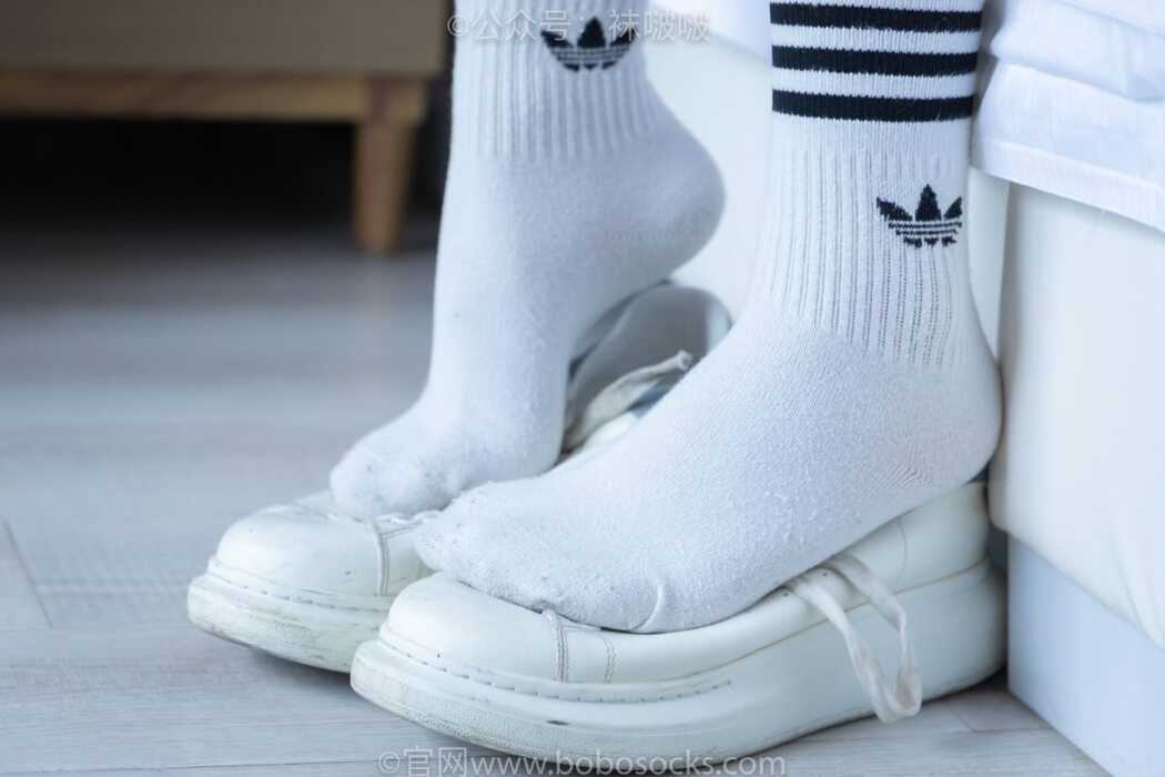 BoBoSocks袜啵啵 NO.003 Guo Dong