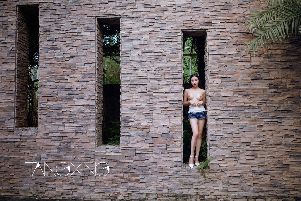 TANGXING唐兴 Adult Photography – 李梓熙空中花园 (77P)