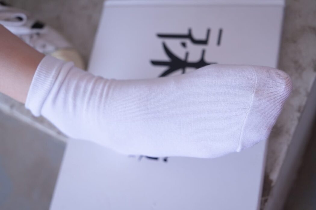 BoBoSocks袜啵啵 NO.002 Zhi Yu