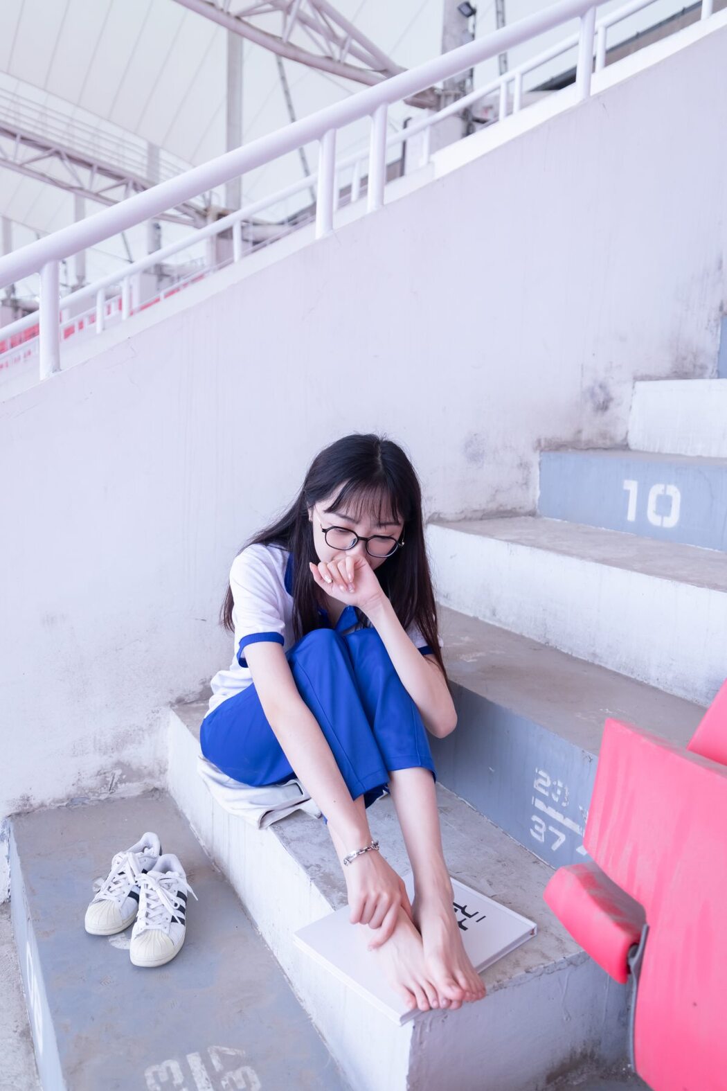 BoBoSocks袜啵啵 NO.002 Zhi Yu