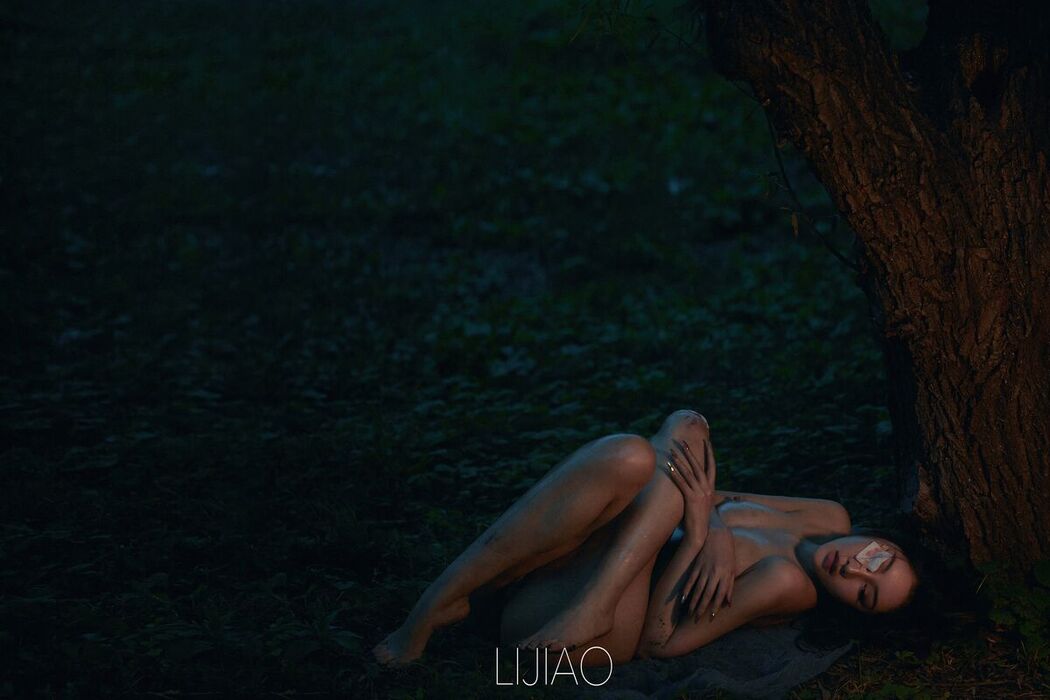 LIJIAO李娇 Vol.005 – 情色唯美露脸极品女体艺术私拍 (50P)