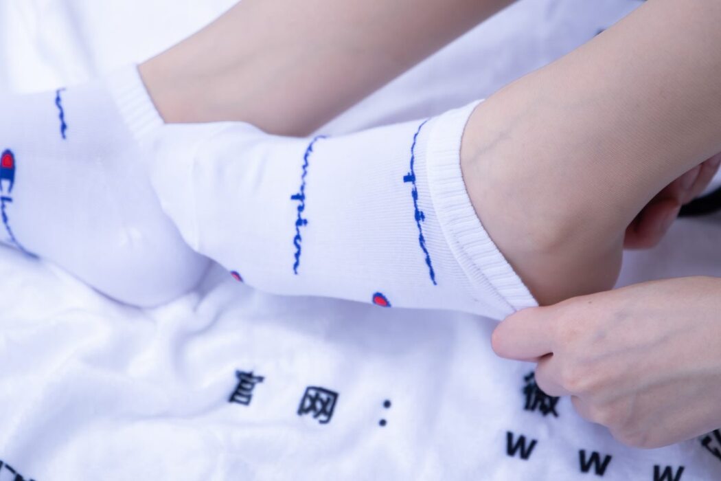 BoBoSocks袜啵啵 NO.001 Xiao Tian Dou