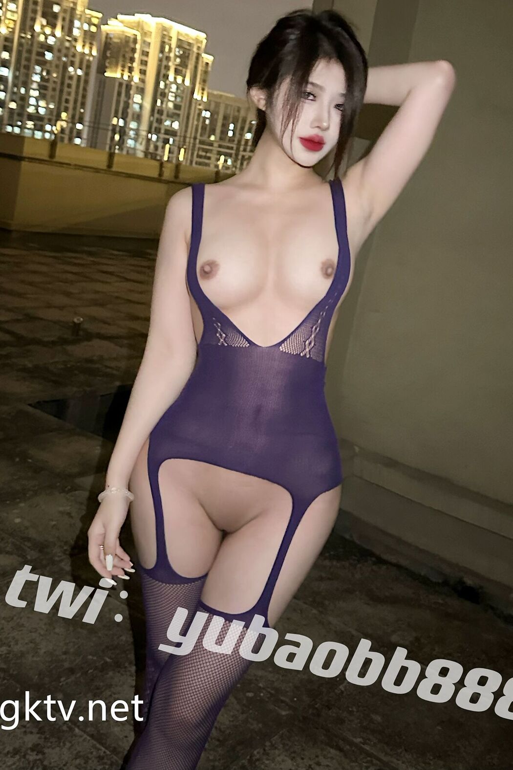 Yu Bao 瑜宝 – 9月最新露出挑战 外人眼中的女神私下就是一只小母狗 Ep.01 Part04 (65P) Cover Photo